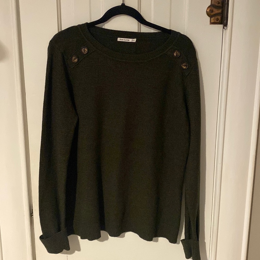 Pink Clover Hunter Green lightweight sweater